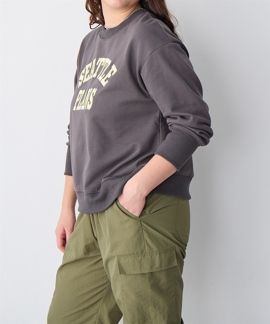 Life Style by cross marche 【anyfee/プラスサイズ】ビッグシルエット裏毛ロゴ刺繍プルオーバー_sub_19