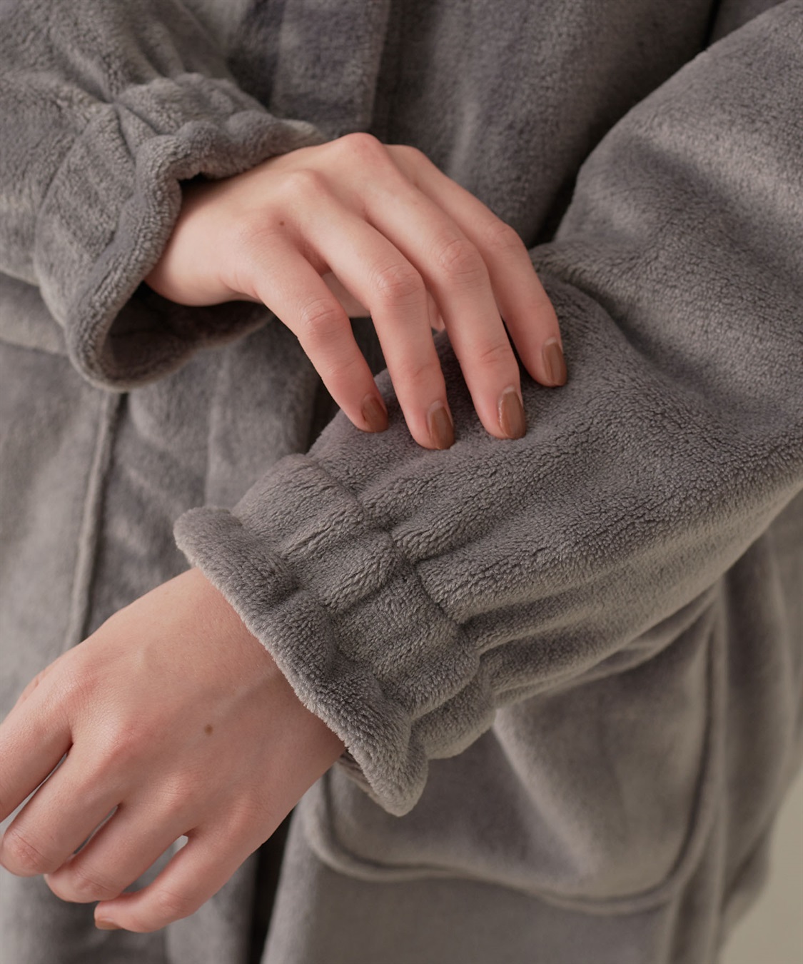 LAFUKU 【LAFUKU/ラフク】なめらかタッチもこふわラムフリース着る毛布《2way/クッションにもなる》_sub_7