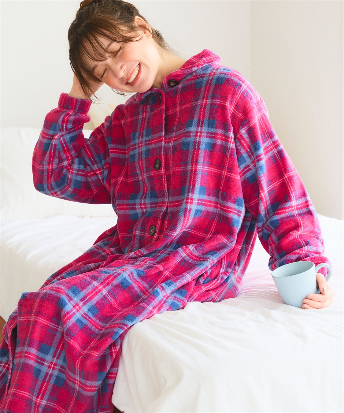 LAFUKU 【LAFUKU/ラフク】なめらかタッチもこふわラムフリース着る毛布《2way/クッションにもなる》_sub_23