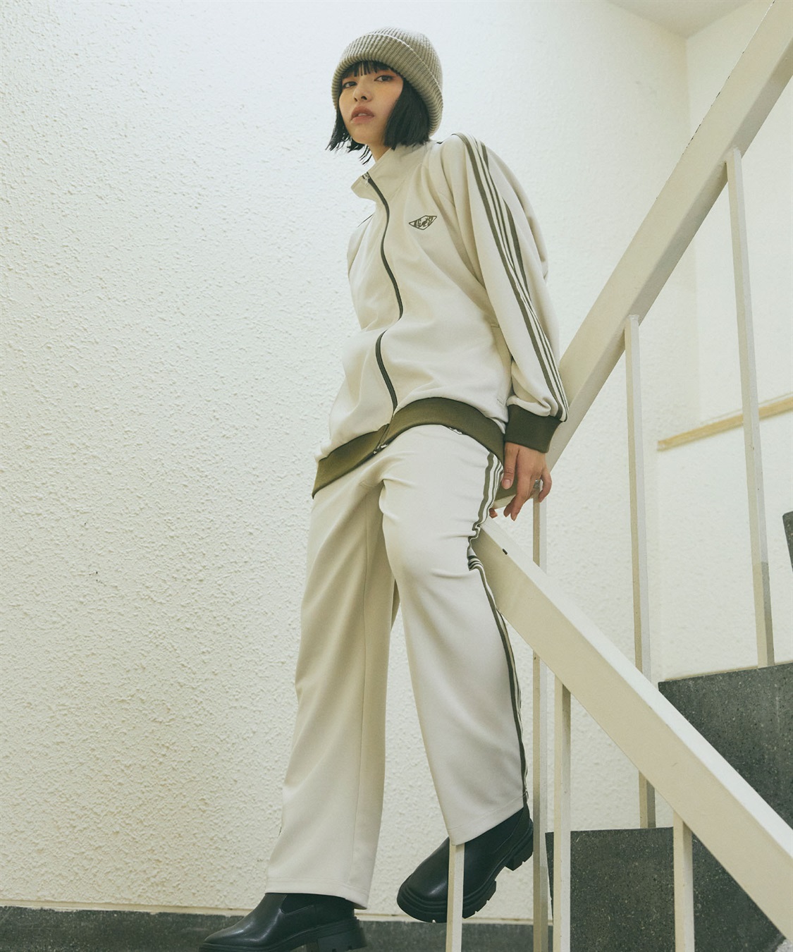 Life Style by cross marche 【KANGOL SPORT】サイドライントラックジャケット《UV対策・ストレッチ・ジャージ》◆新色追加◆_sub_13