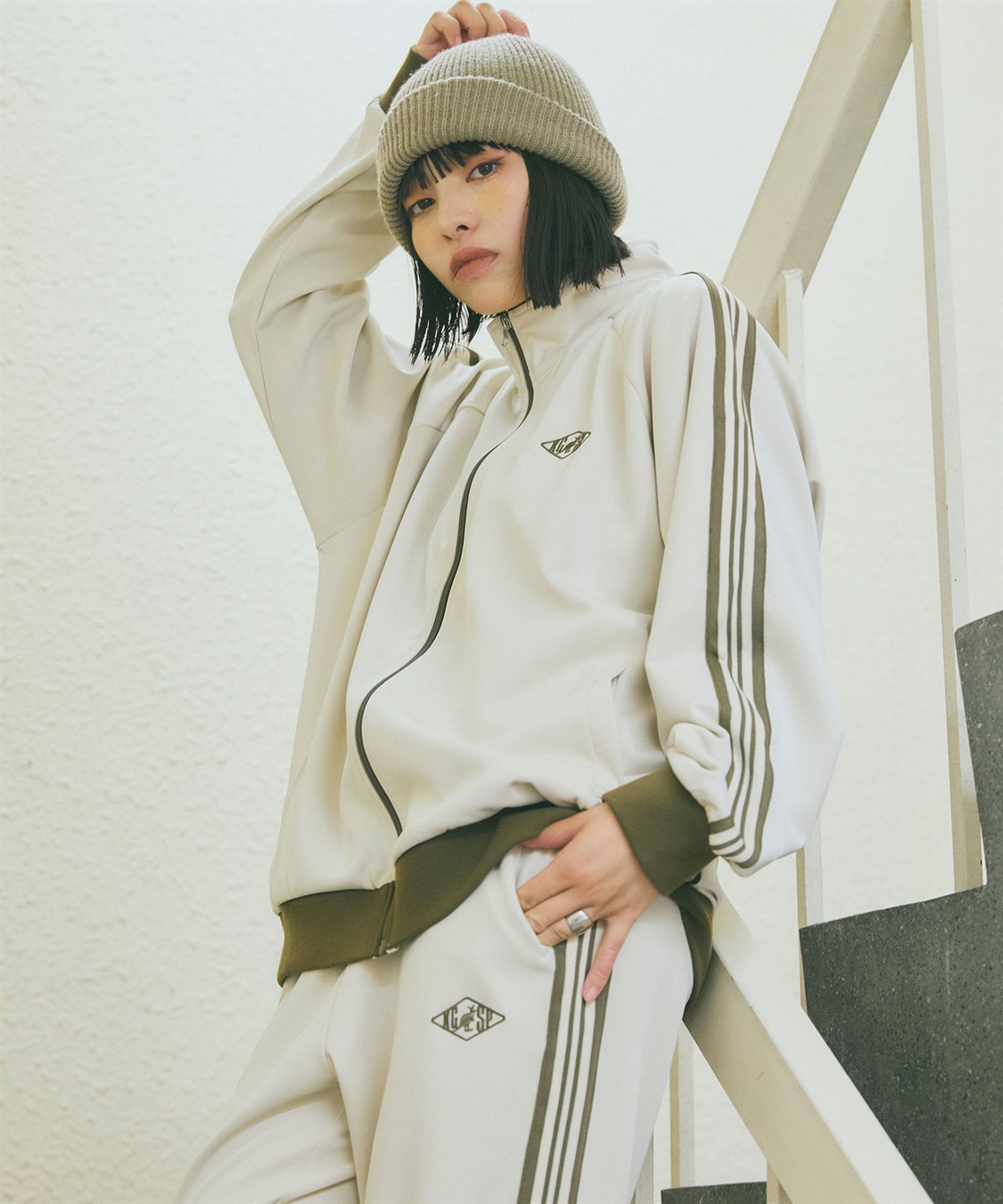 Life Style by cross marche 【KANGOL SPORT】サイドライントラックジャケット《UV対策・ストレッチ・ジャージ》◆新色追加◆_sub_15