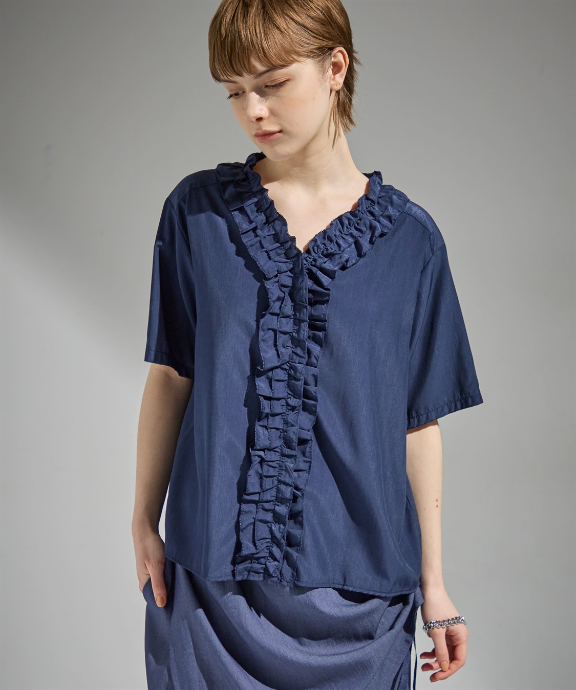ATSURO TAYAMA Vネックフリルブラウス_sub_2