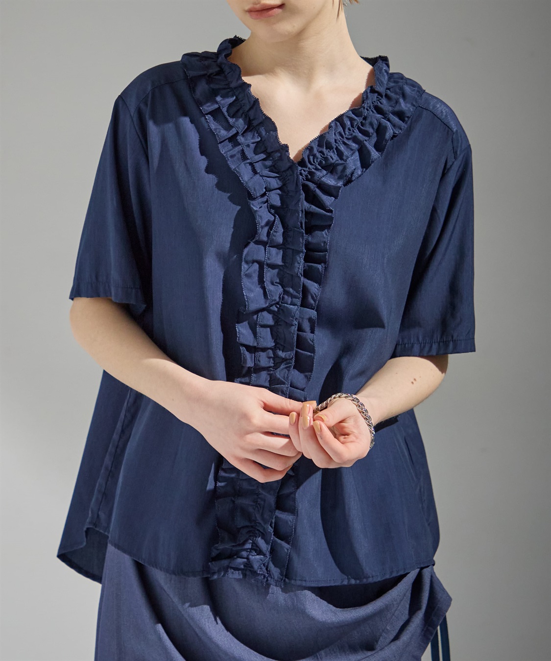 ATSURO TAYAMA Vネックフリルブラウス_sub_7