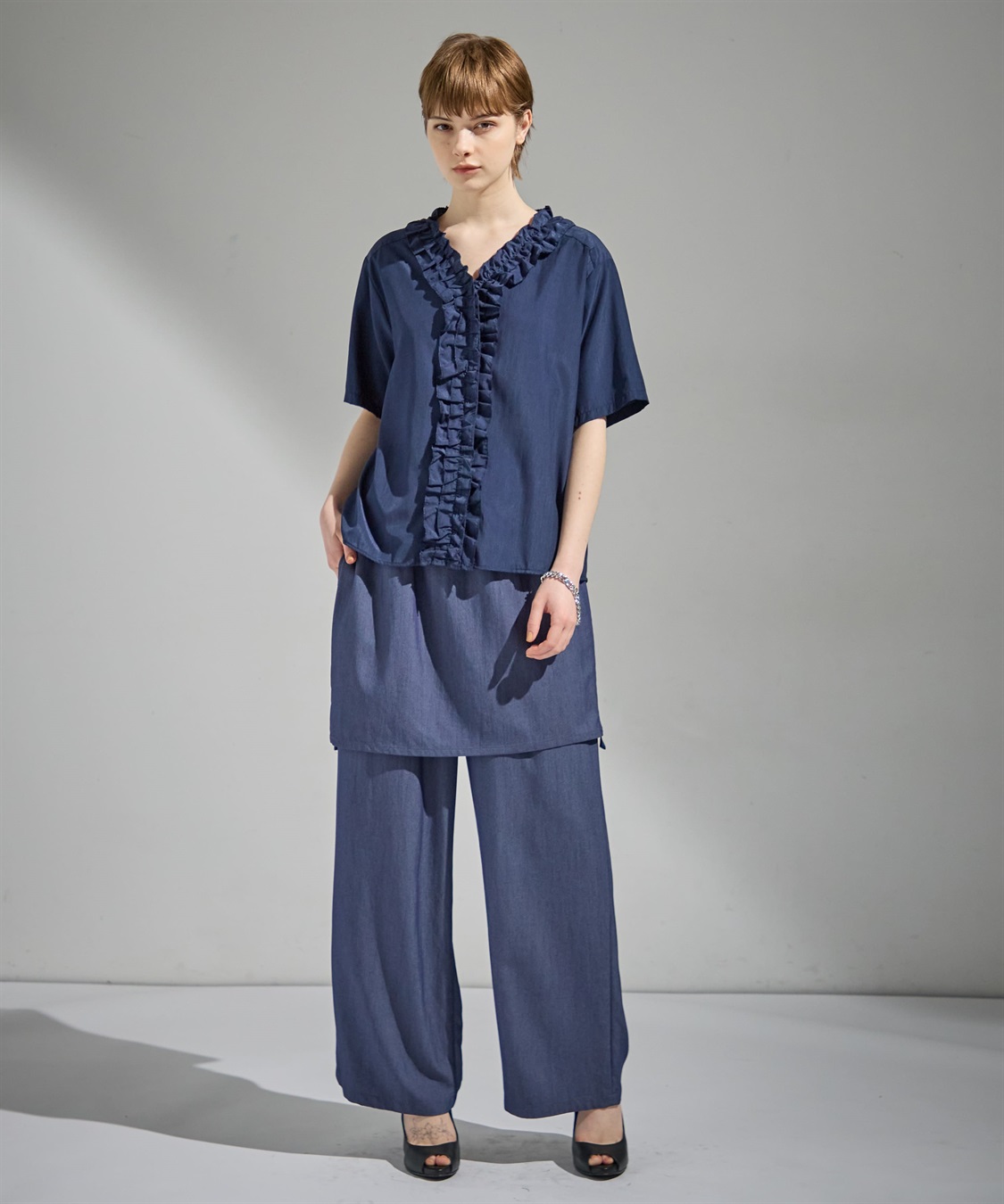 ATSURO TAYAMA Vネックフリルブラウス_sub_10