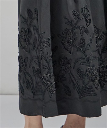 ATSURO TAYAMA テープ刺繍入りロング丈スカート_subthumb_11