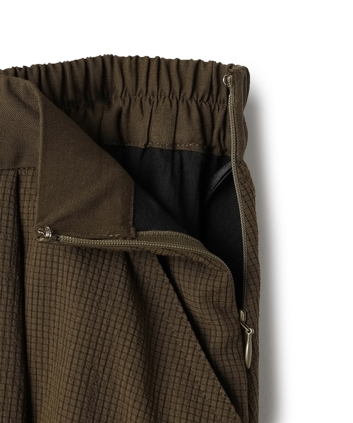 異素材ポケットフレアスカート ATSURO TAYAMA｜クロスプラス公式通販サイト