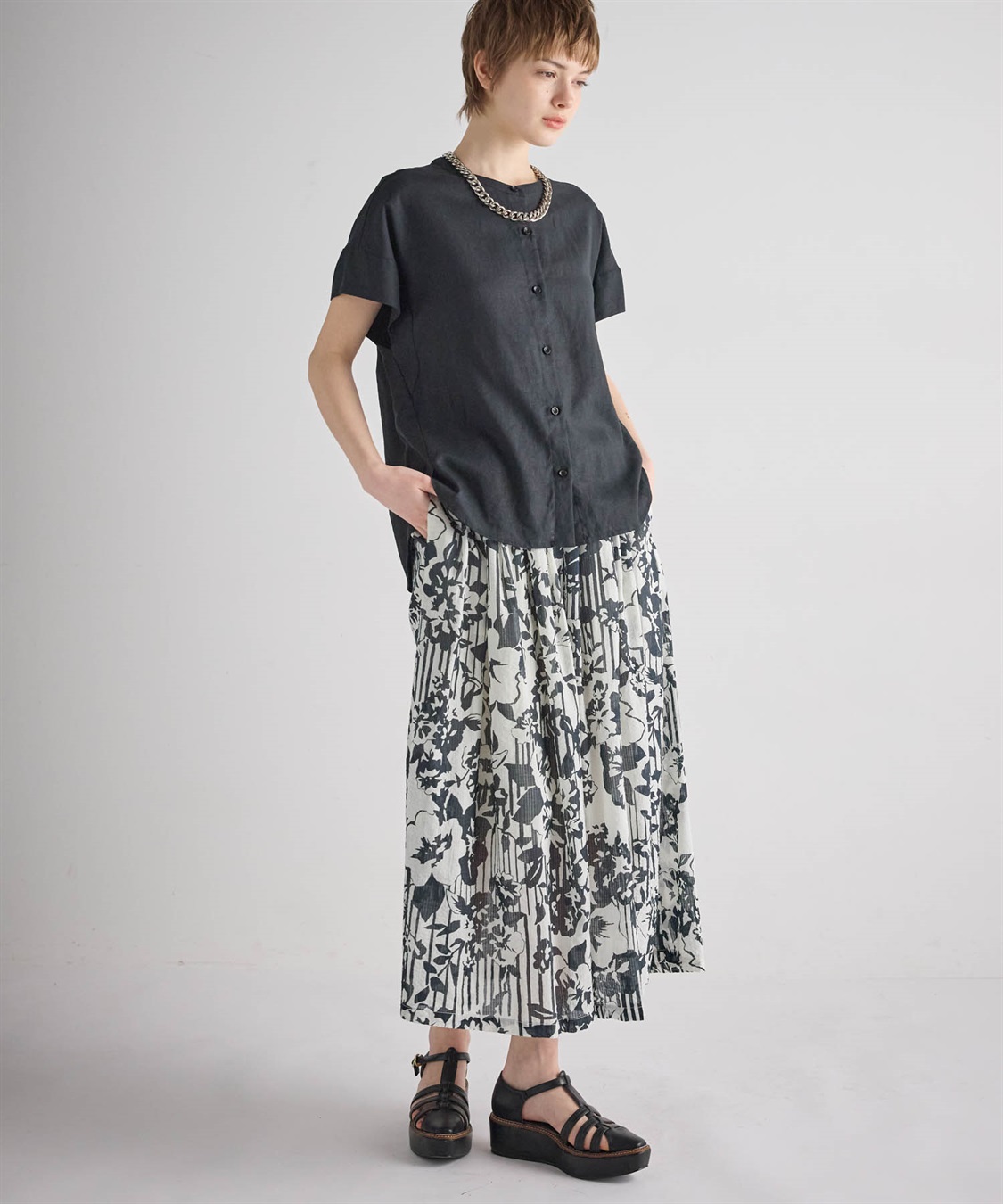 ATSURO TAYAMA モノトーンストライプ×フラワードレープスカート_sub_6