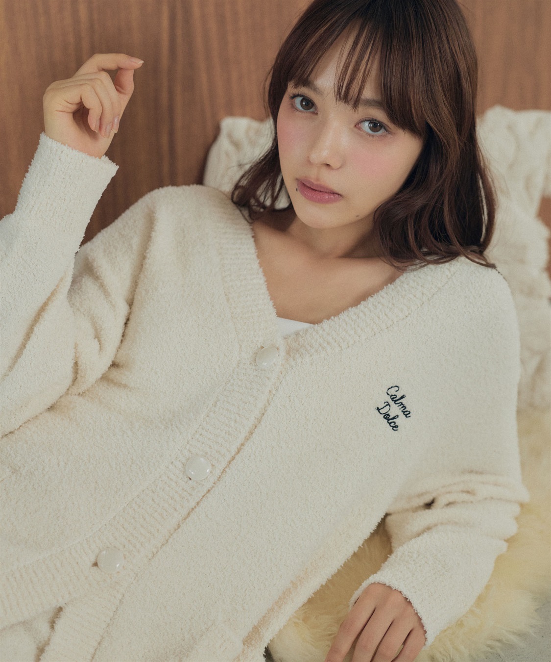 LAFUKU 【LAFUKU/ラフク】シルクブレンドマシュマロタッチロゴ刺繍Vネックカーディガン（上下別売り）_sub_2