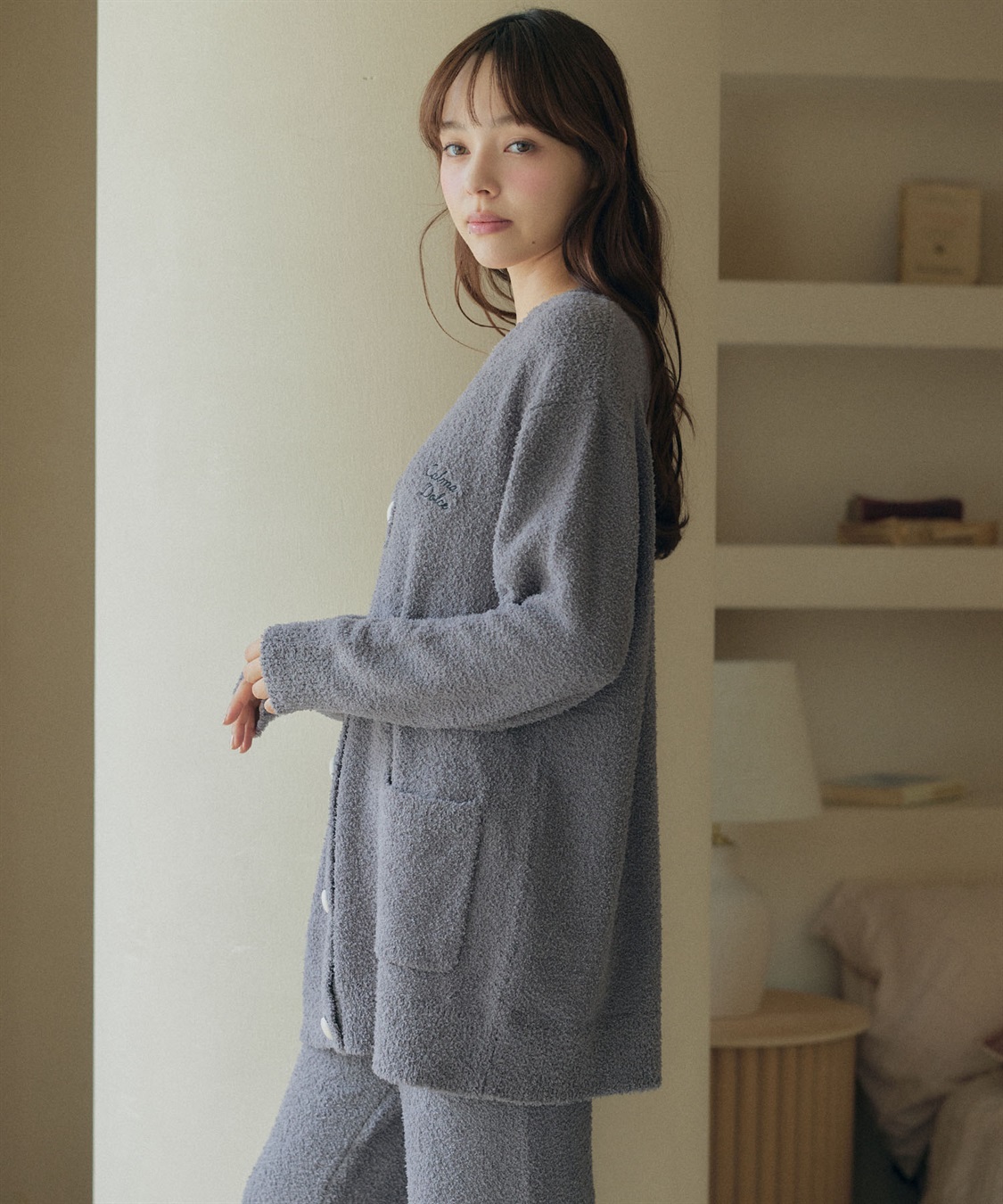 LAFUKU 【LAFUKU/ラフク】シルクブレンドマシュマロタッチロゴ刺繍Vネックカーディガン（上下別売り）_sub_16