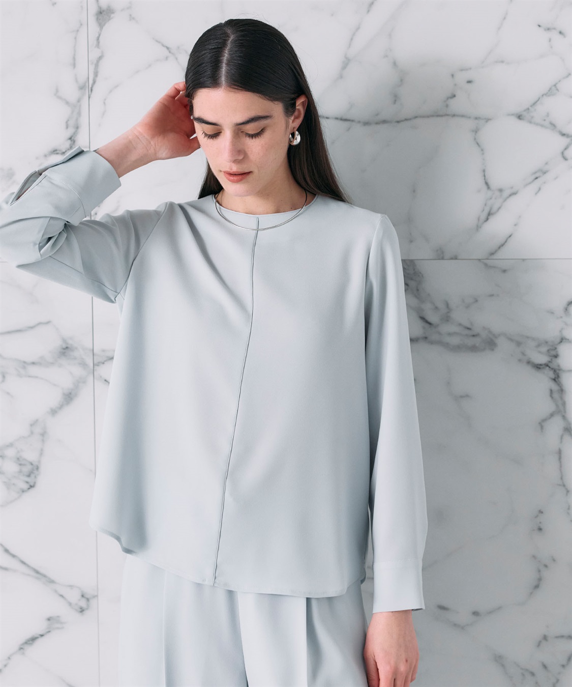 N.O.R.C バックサテンストレッチラウンドネックブラウス_sub_14