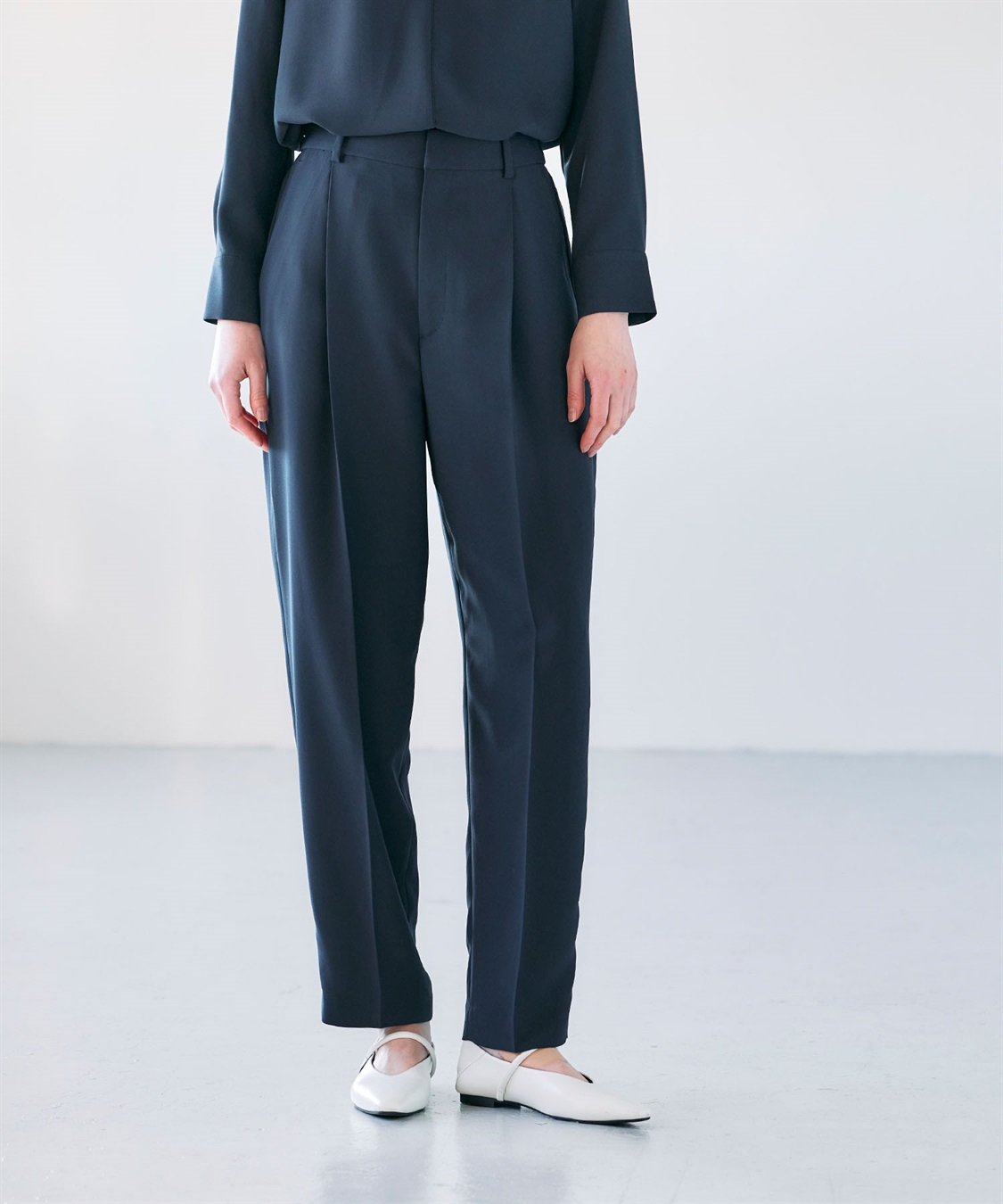 N.O.R.C バックサテンストレッチタックストレートパンツ_sub_2