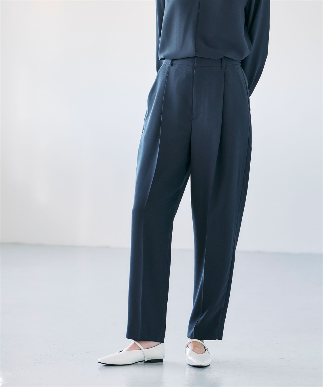 N.O.R.C バックサテンストレッチタックストレートパンツ_sub_4