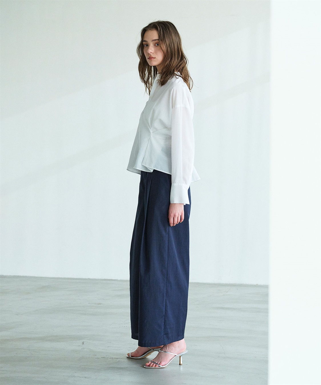 N.O.R.C ブライトローン撥水フレアパンツ【AIRY MOTION】_sub_18