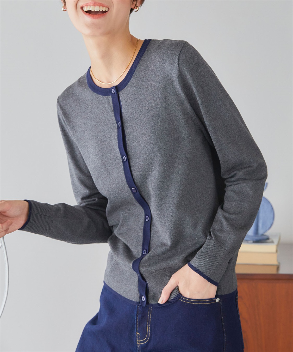 CROSS FUNCTION 【メディア掲載】おうちで洗える　バイカラークルーネックカーディガン【CF/クロスファンクション】_sub_1