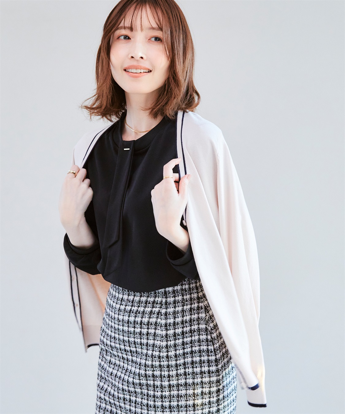 CROSS FUNCTION 《UVカット》おうちで洗える　バイカラーVネックカーディガン【CF/クロスファンクション】_sub_1