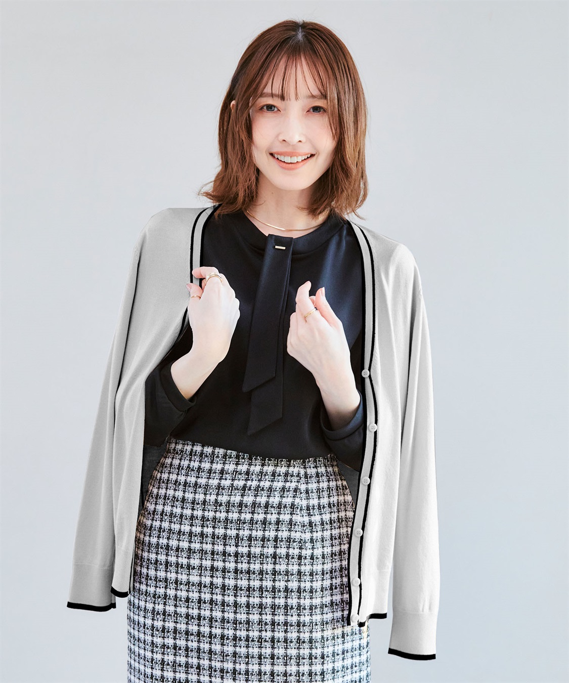 CROSS FUNCTION 《UVカット》おうちで洗える　バイカラーVネックカーディガン【CF/クロスファンクション】_sub_3