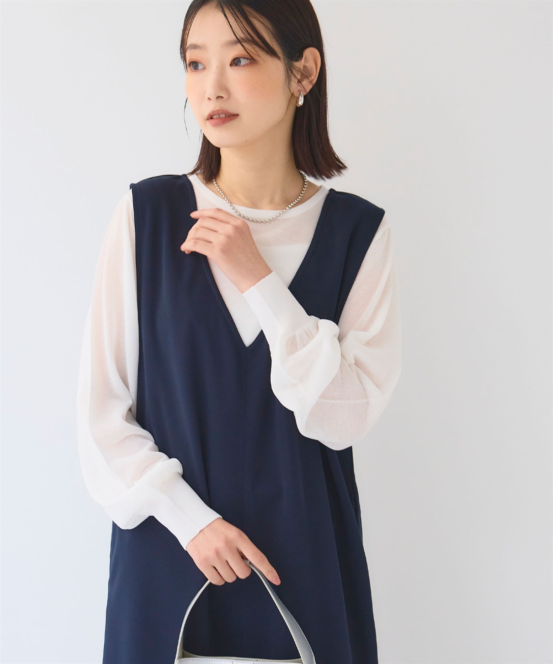 極美品♪定価2.8万 チノリネンVネックブラウス＆ロワズィール ワンピース 2点 Vネックボタンスリップロングワンピース | ファッション通販