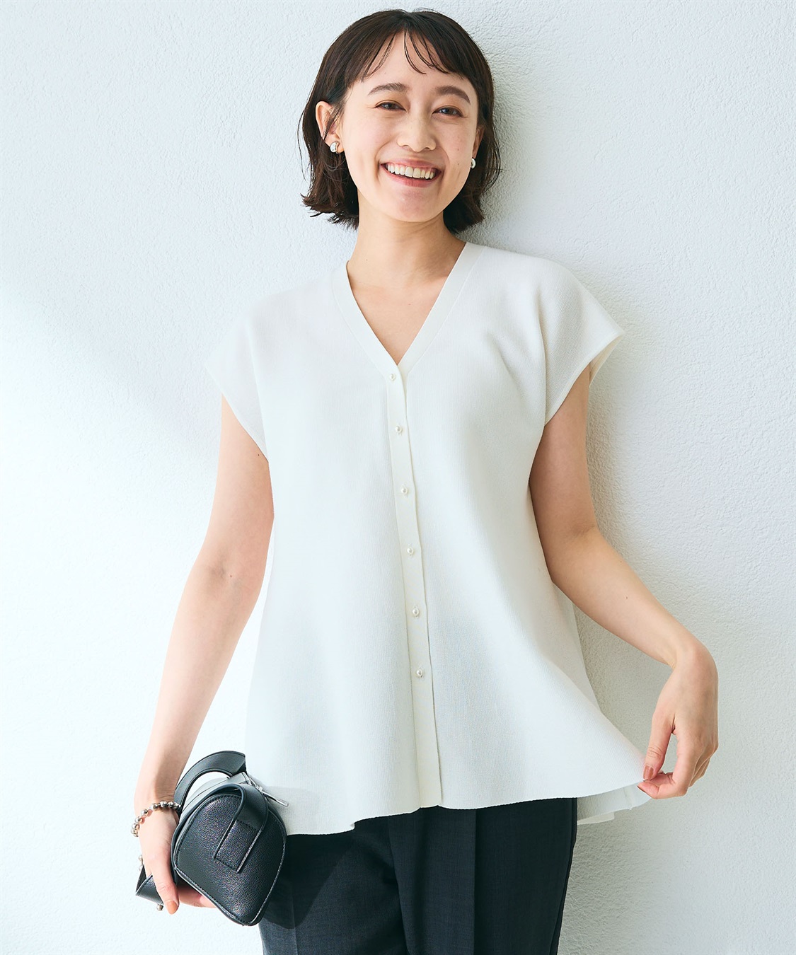 マシンウォッシャブル》サマ美え ペプラムニットベスト CROSS