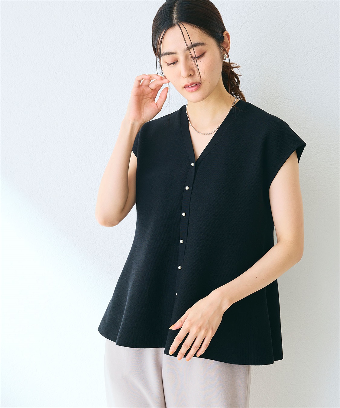 マシンウォッシャブル》サマ美え ペプラムニットベスト CROSS