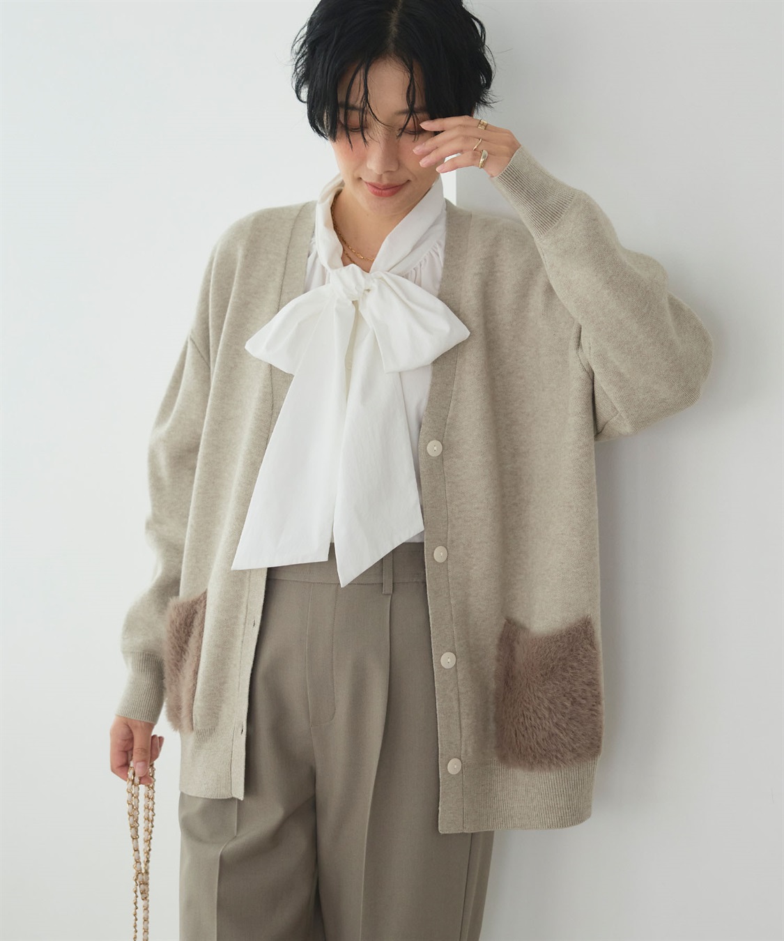 CROSS FUNCTION 《洗える》サマ美え ファーポケットVネックカーディガン_sub_5