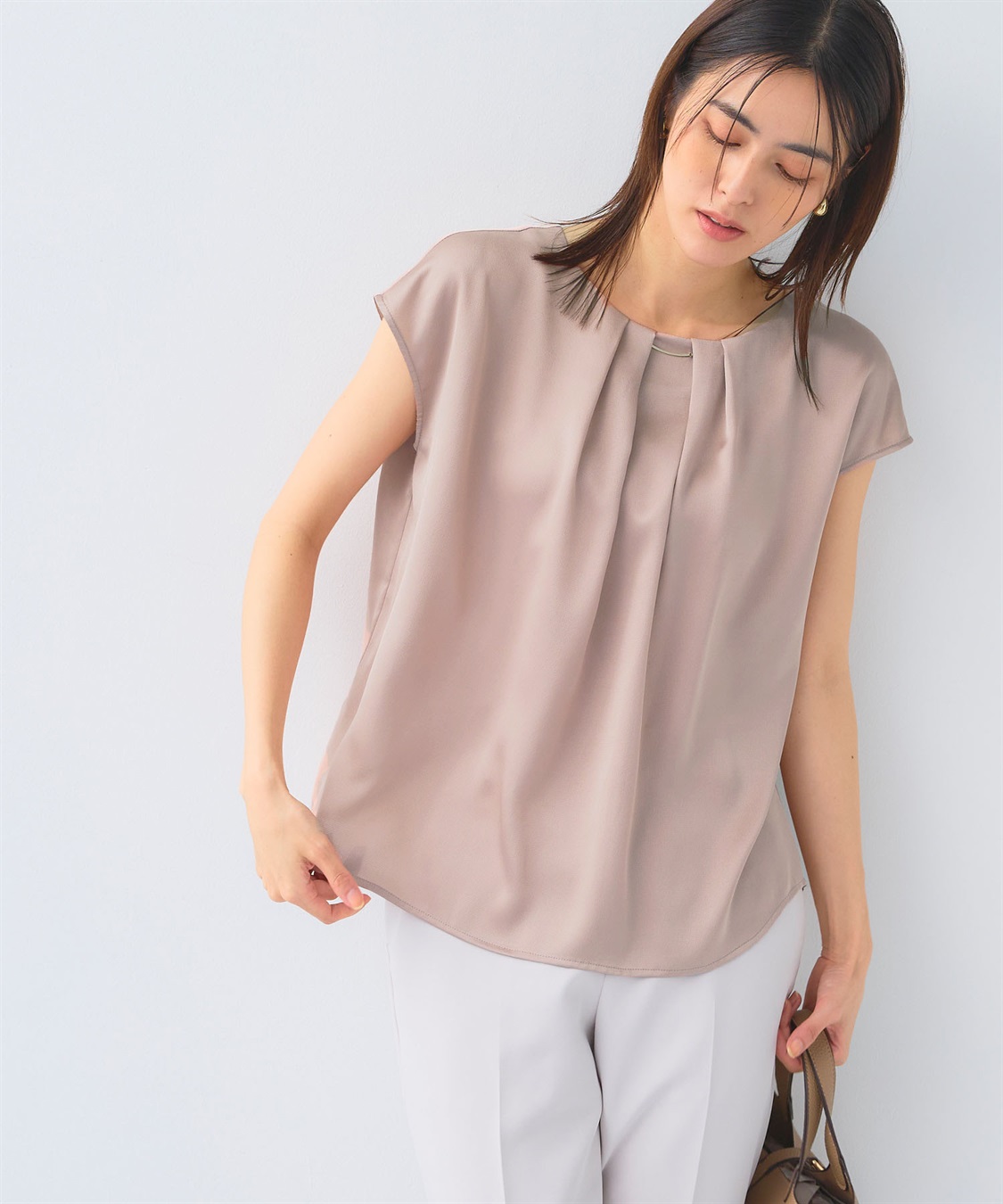 CROSS FUNCTION 《シワになりにくい》正解タックフレンチスリーブサテンブラウス_sub_2