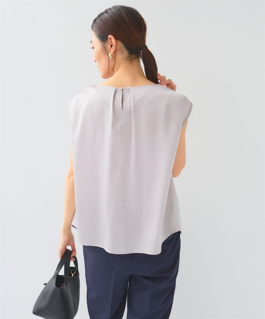 CROSS FUNCTION 《シワになりにくい》正解タックノースリーブサテンブラウス_sub_7