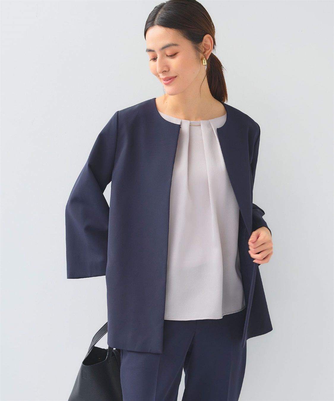 CROSS FUNCTION 《シワになりにくい》正解タックノースリーブサテンブラウス_sub_10