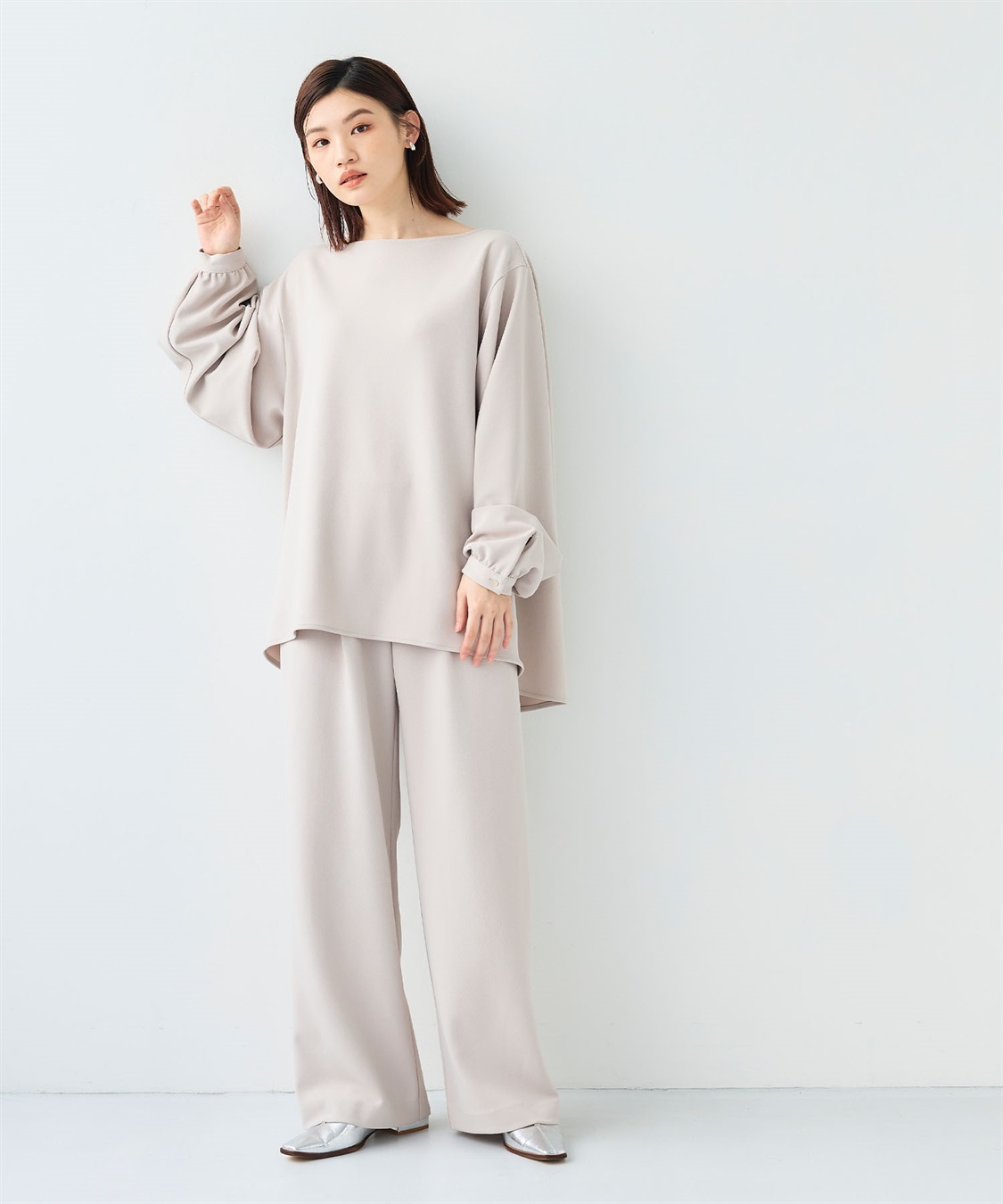 パーフェクトフォーム　Mサイズウェア上下セット 2点セット》サマ美え ジョーゼットボートネックブラウス&ワイド