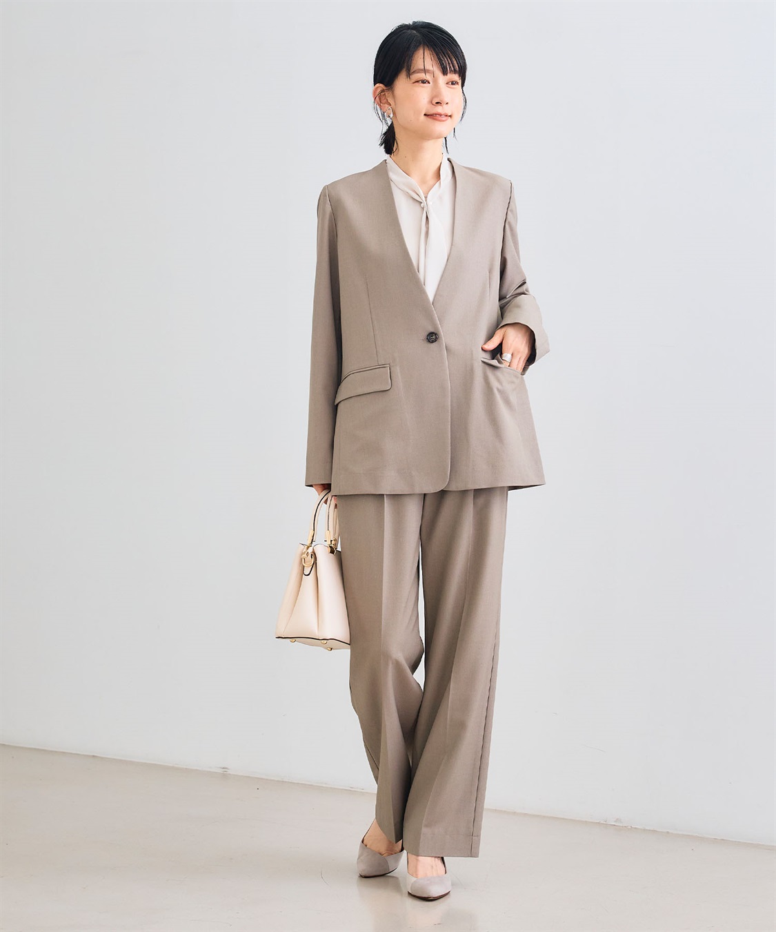 CROSS FUNCTION 《シワになりにくい》シルキーサテンパールボウタイブラウス_sub_22