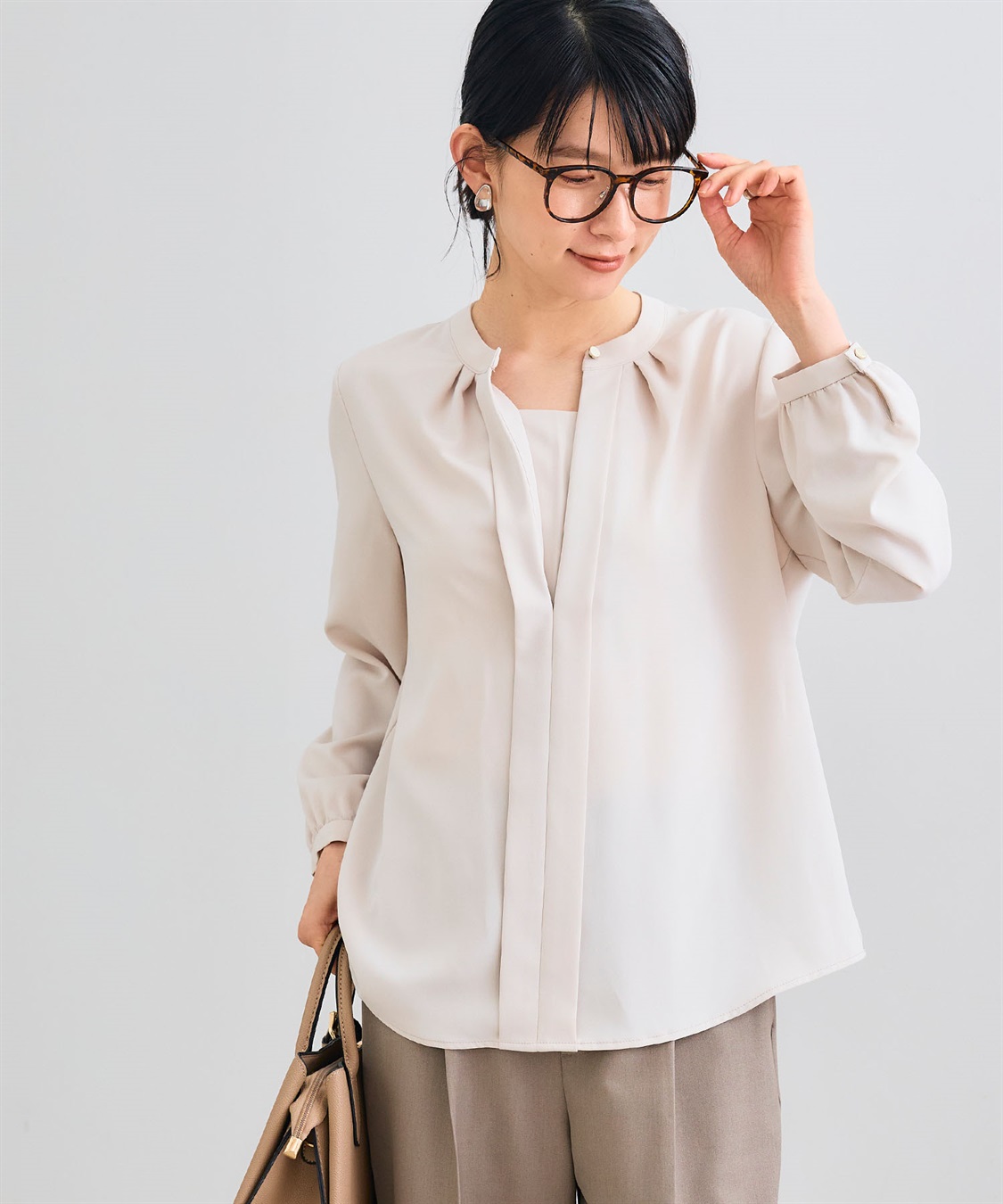 CROSS FUNCTION 《シワになりにくい》シルキーサテン2WAYタックブラウス_sub_6