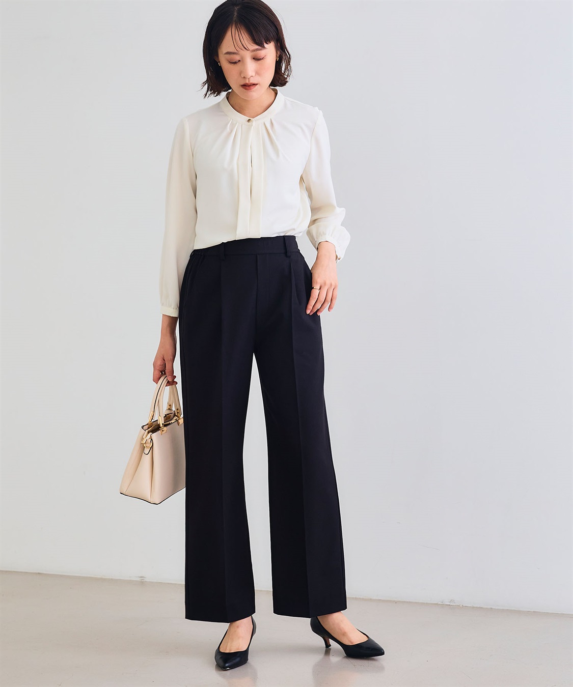 CROSS FUNCTION 《シワになりにくい》シルキーサテン2WAYタックブラウス_sub_19