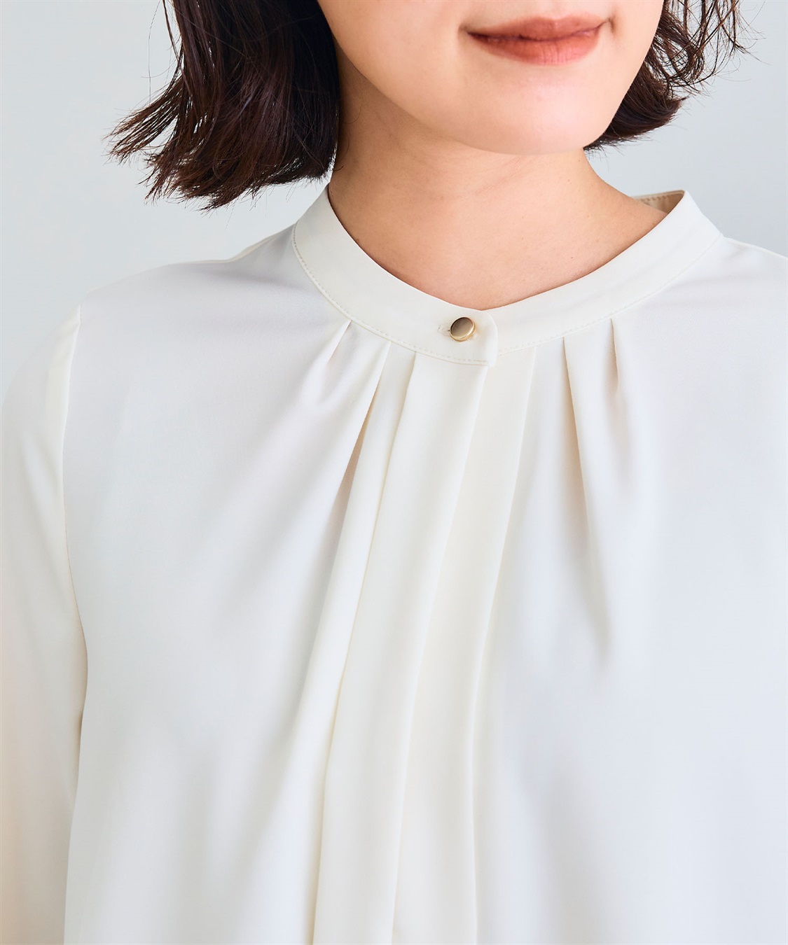 CROSS FUNCTION 《シワになりにくい》シルキーサテン2WAYタックブラウス_sub_25