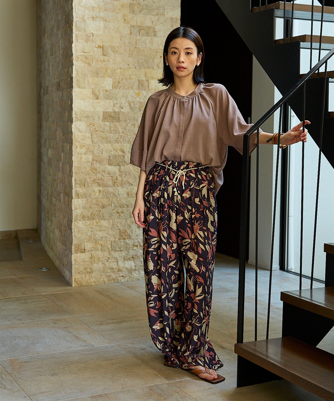 CROSS FUNCTION 《撥水》エブ楽 リネンライクバンドカラーランタンスリーブブラウス_sub_17