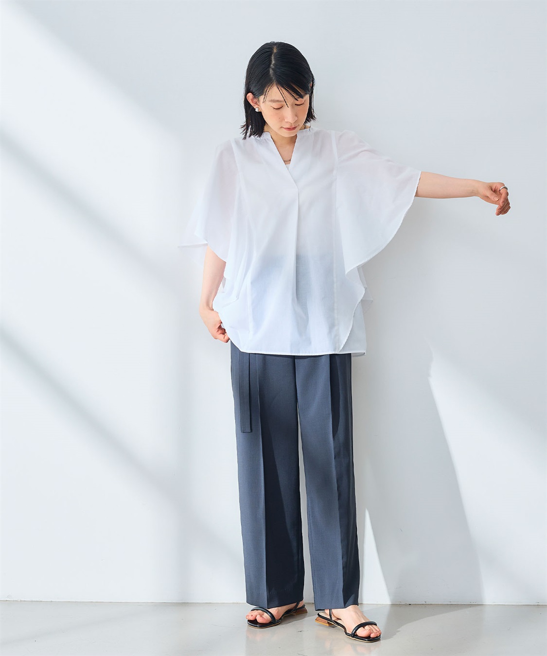 CROSS FUNCTION 《シワになりにくい》エブ楽 ブロードフリルスリーブブラウス_sub_8