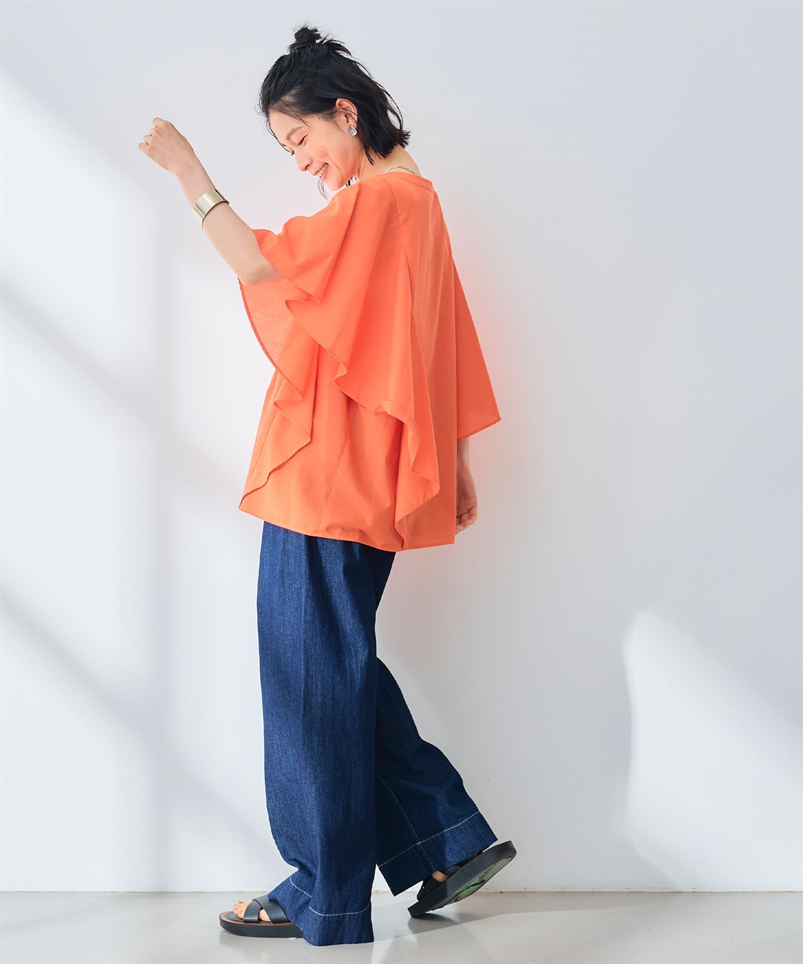 CROSS FUNCTION 《シワになりにくい》エブ楽 ブロードフリルスリーブブラウス_sub_23