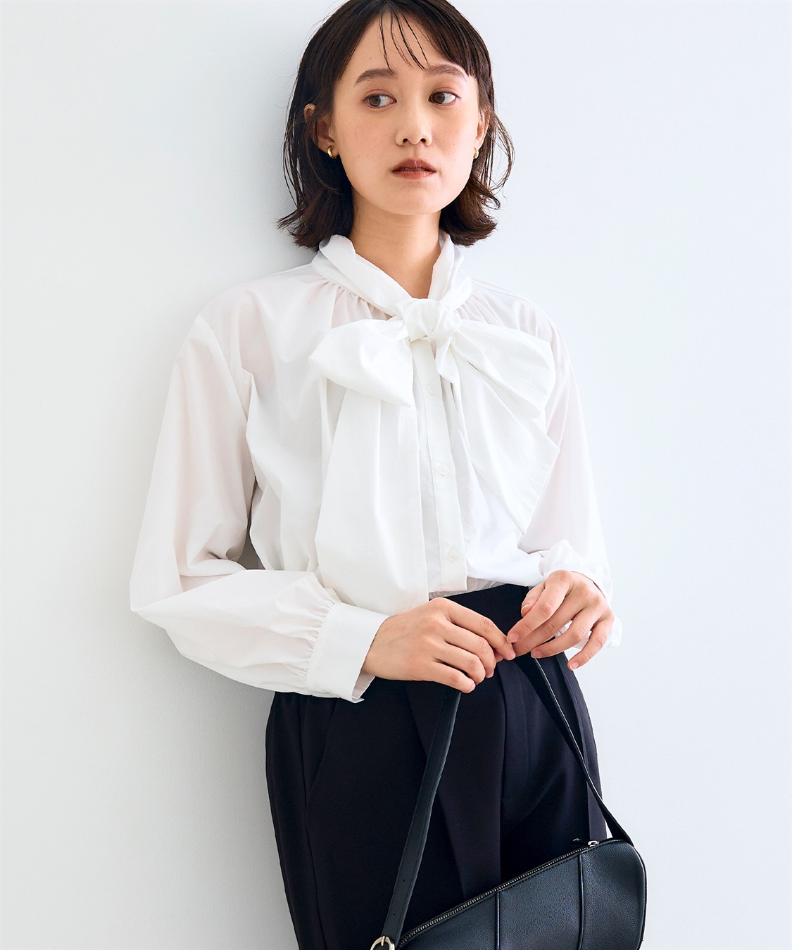 CROSS FUNCTION 《シワになりにくい》リボンボウタイボリュームシャツ_sub_1