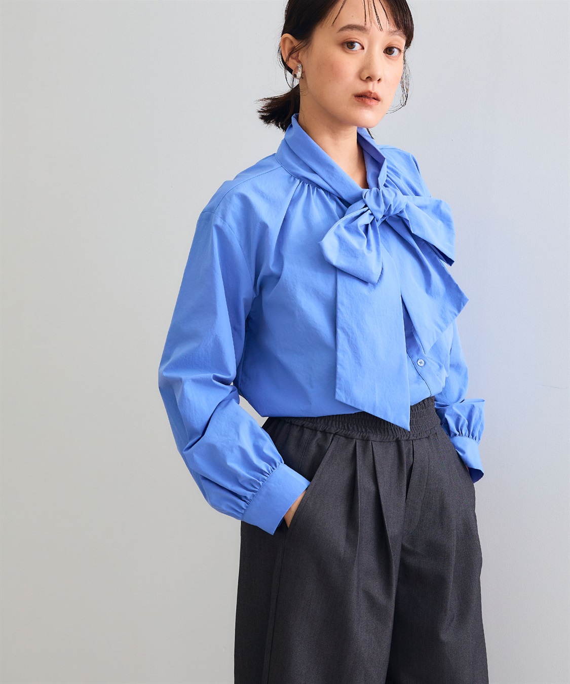 CROSS FUNCTION 《シワになりにくい》リボンボウタイボリュームシャツ_sub_4