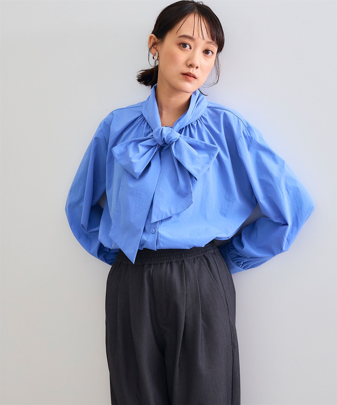 CROSS FUNCTION 《シワになりにくい》リボンボウタイボリュームシャツ_sub_5
