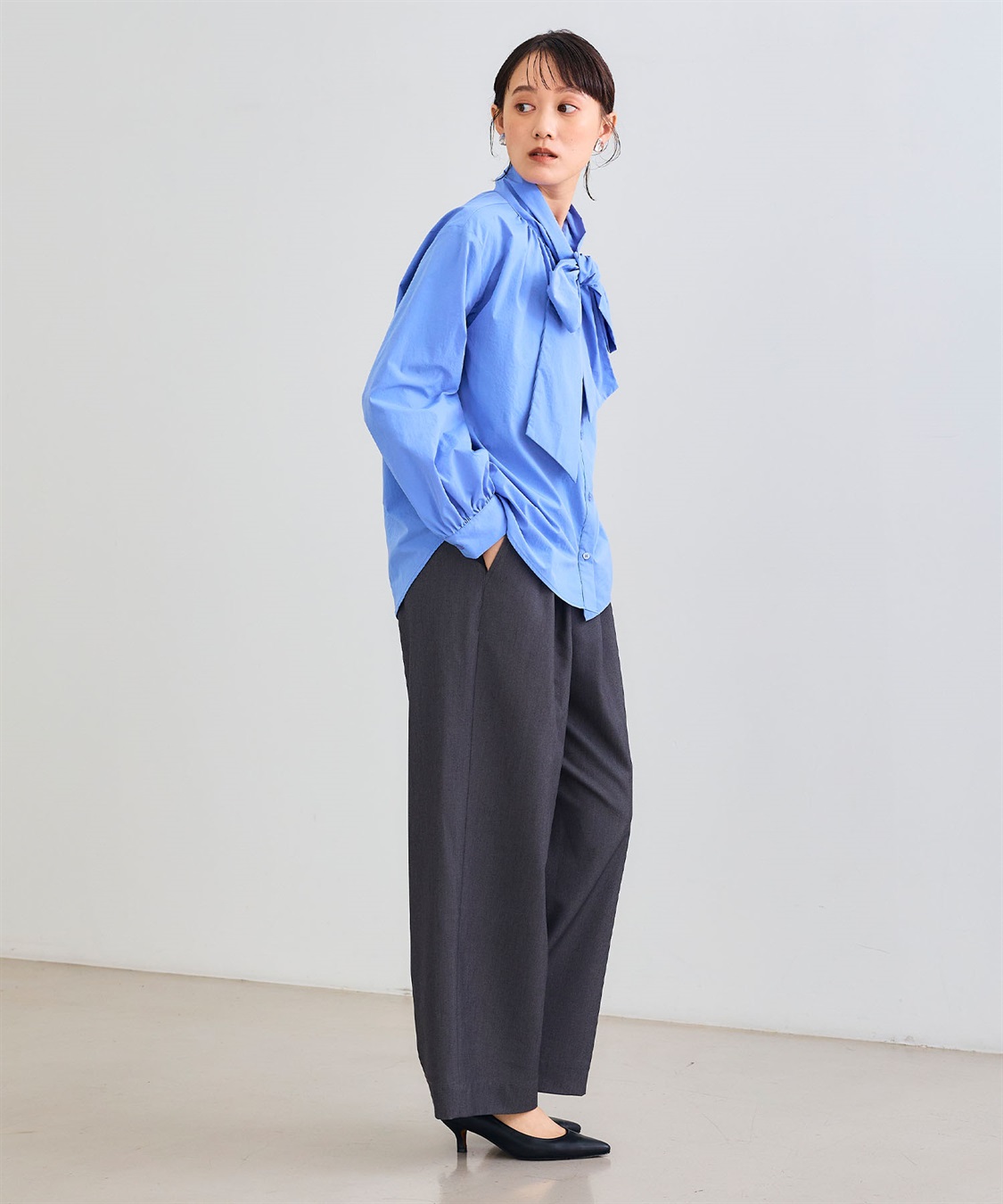 CROSS FUNCTION 《シワになりにくい》リボンボウタイボリュームシャツ_sub_10