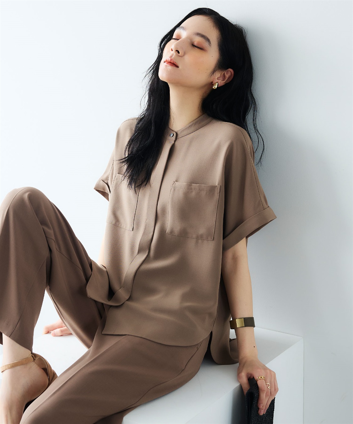 CROSS FUNCTION 《防シワ》サマナチュラリュクス ダブルポケットバンドカラーブラウス_sub_5