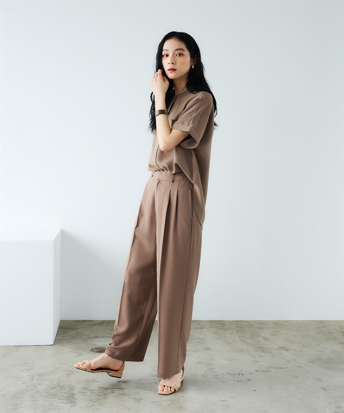 CROSS FUNCTION 《防シワ》サマナチュラリュクス ダブルポケットバンドカラーブラウス_sub_11