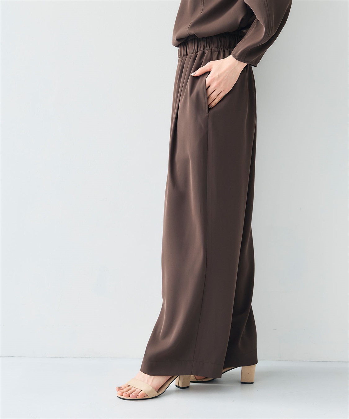 CROSS FUNCTION 《シワになりにくい》サマ美え バックサテンツイルワイドイージーパンツ_sub_4