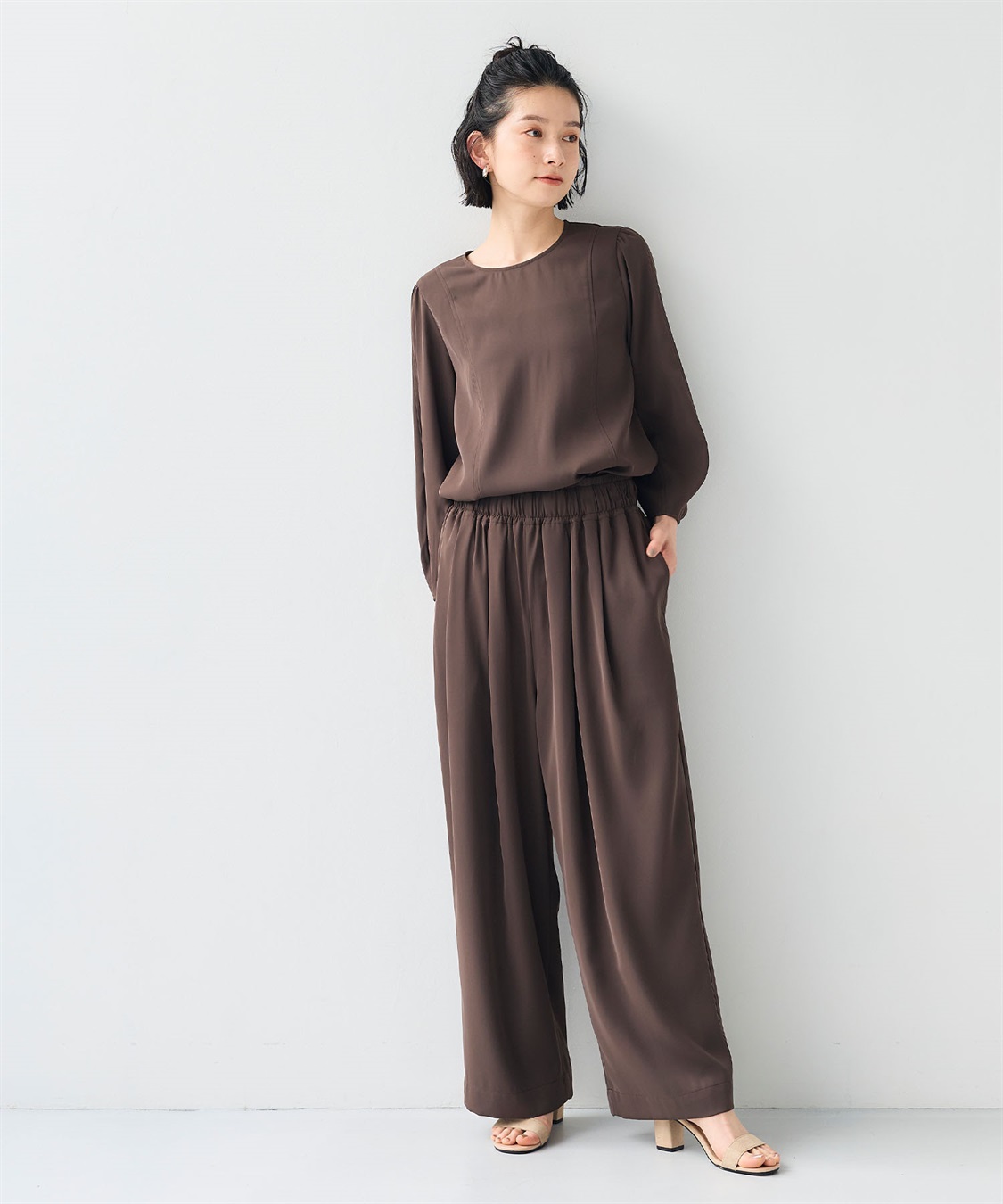 CROSS FUNCTION 《シワになりにくい》サマ美え バックサテンツイルパフブラウス_sub_26