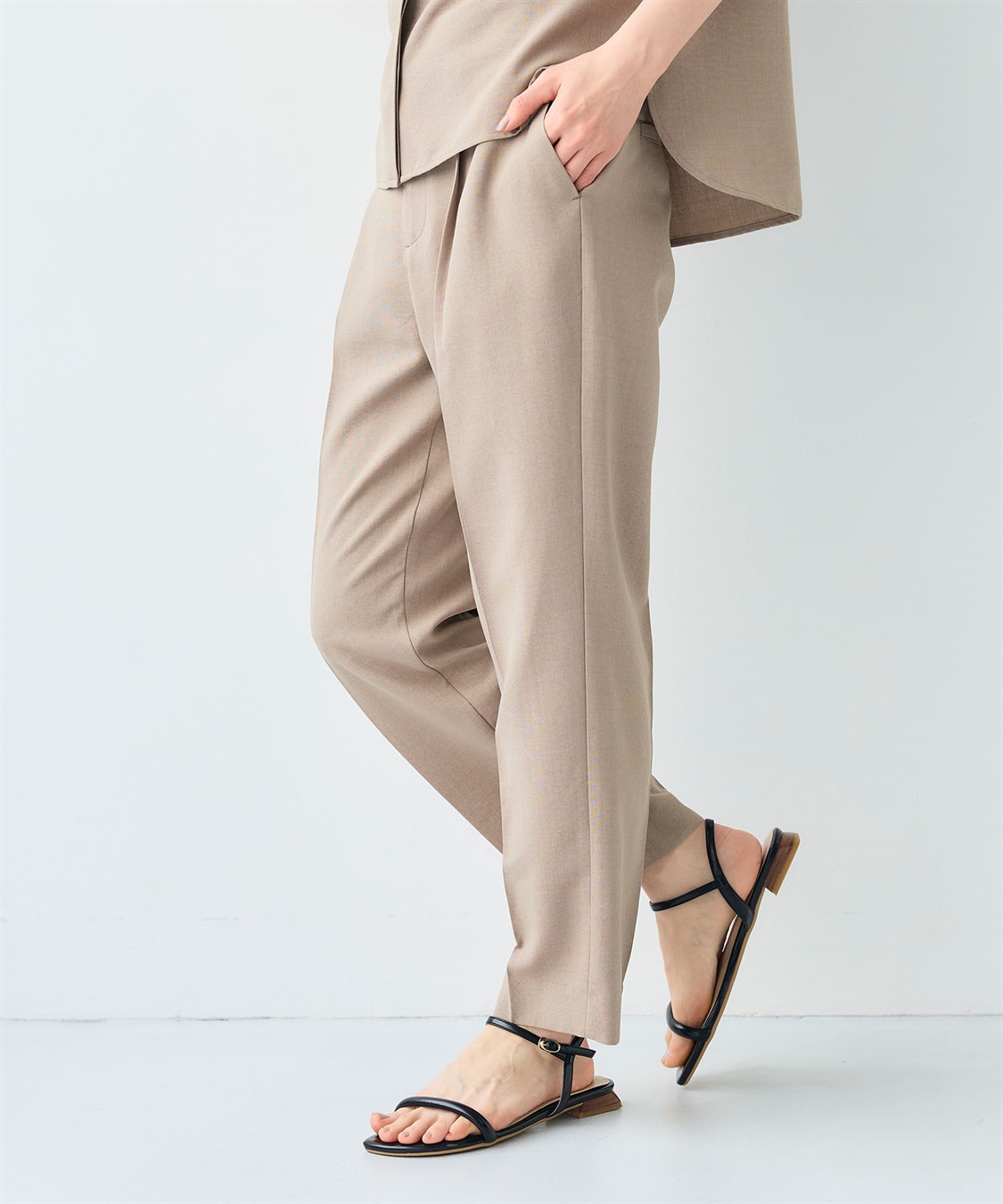 CROSS FUNCTION 《シワになりにくい》サマナチュラリネンライクセンタープレステーパードパンツ_sub_5