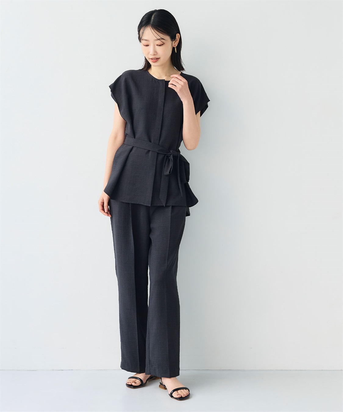 CROSS FUNCTION 《シワになりにくい》サマナチュラ リネンライクベルト付きフレンチスリーブブラウス_sub_8