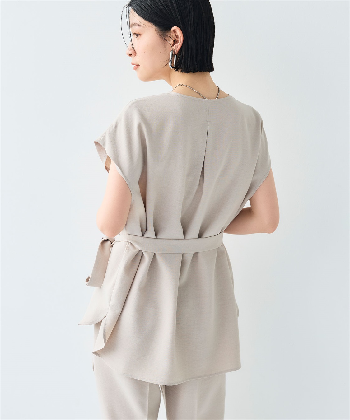 CROSS FUNCTION 《シワになりにくい》サマナチュラ リネンライクベルト付きフレンチスリーブブラウス_sub_16