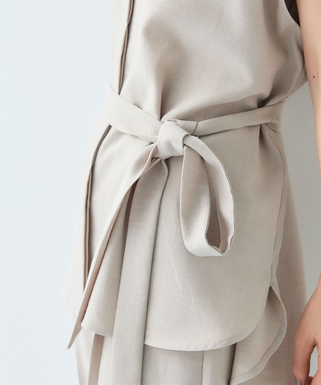 CROSS FUNCTION 《シワになりにくい》サマナチュラ リネンライクベルト付きフレンチスリーブブラウス_sub_27