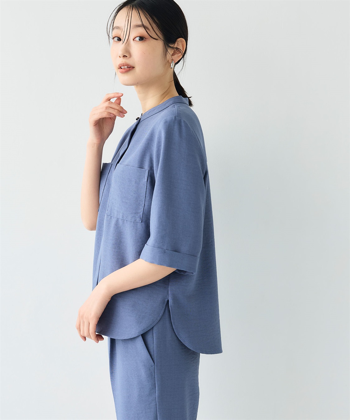 CROSS FUNCTION 《シワになりにくい》サマナチュラ リネンライクバンドカラーハーフスリーブブラウス_sub_23