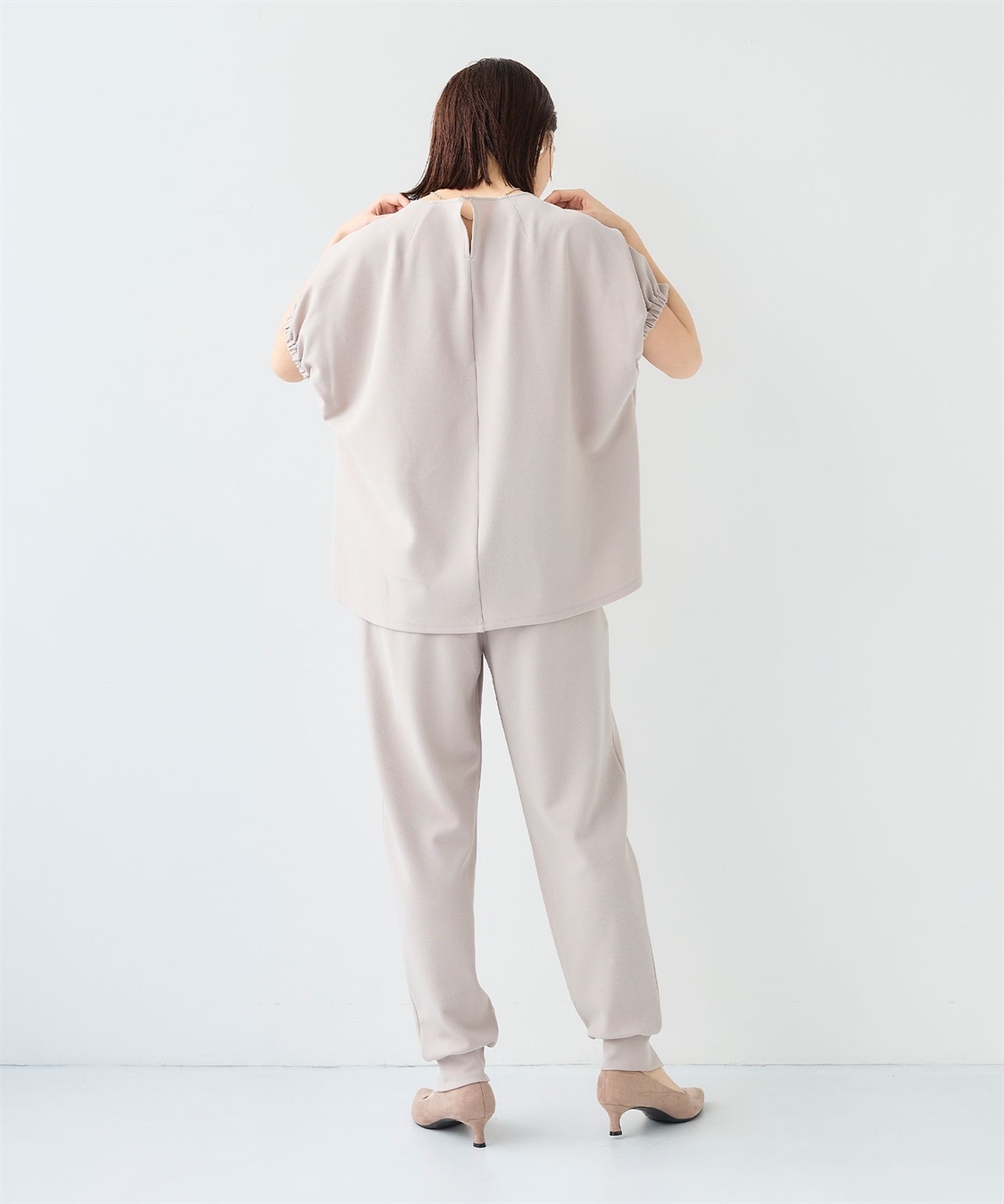 CROSS FUNCTION 《シワになりにくい》【セットアップ】サマ美え カットジョーゼット前スリットジョガーパンツ_sub_4