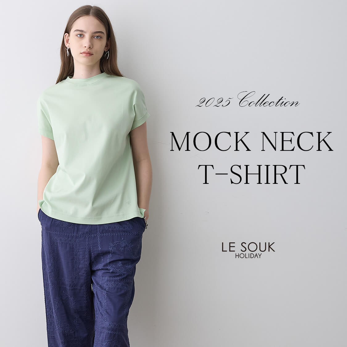 モックネックTシャツ